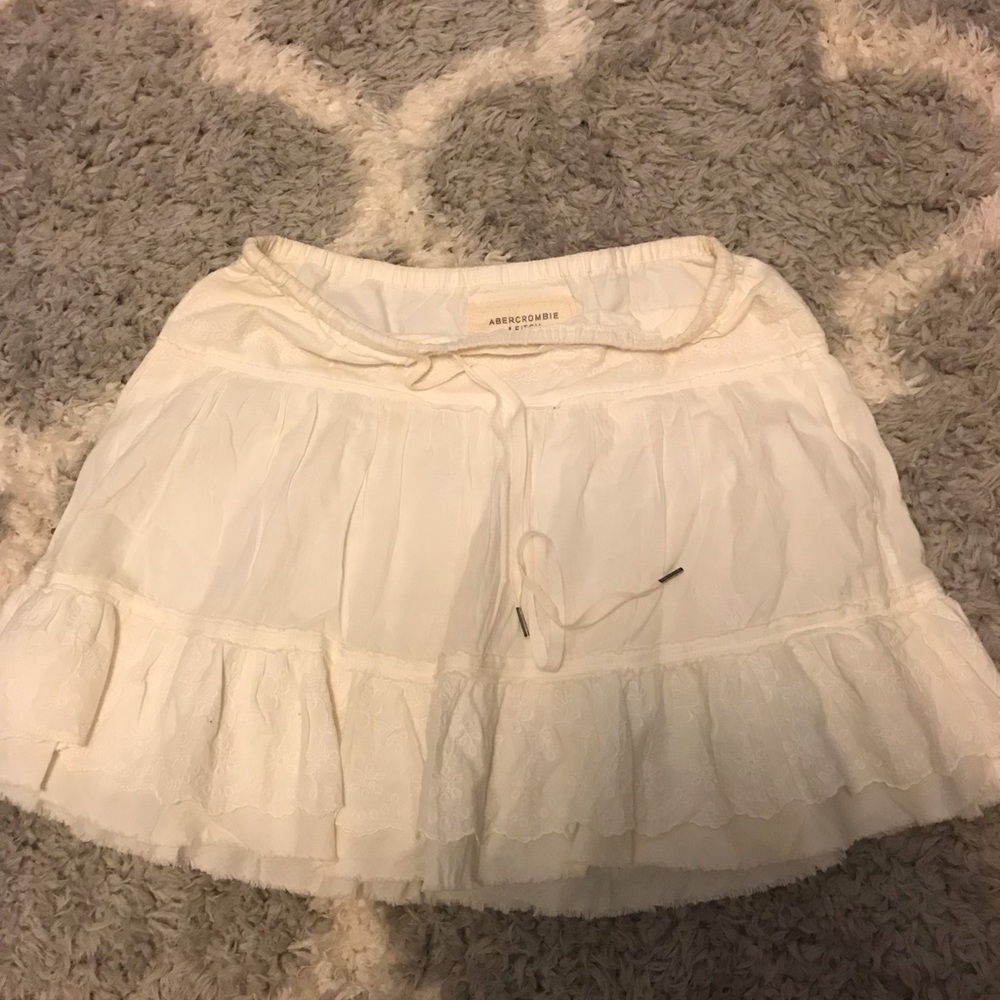 Abercrombie & Fitch mini white skirt
